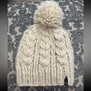 Roxy winter beanie egret